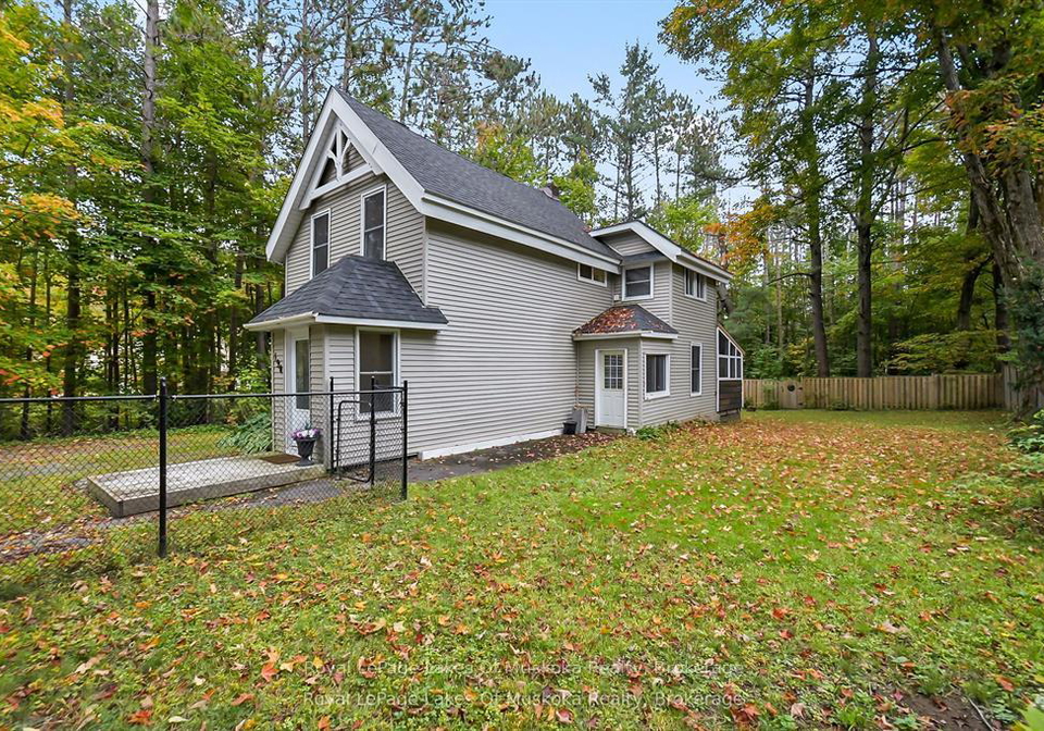 190-maple-street-bracebridge-ontario-x13006150