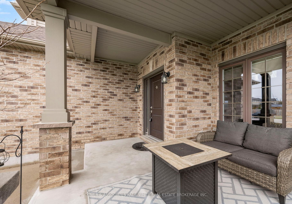 187-watson-street-lucan-biddulph-ontario-x13006492