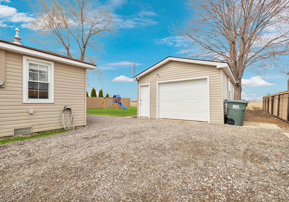 1030-oak-avenue-kingsville-ontario-x13006560