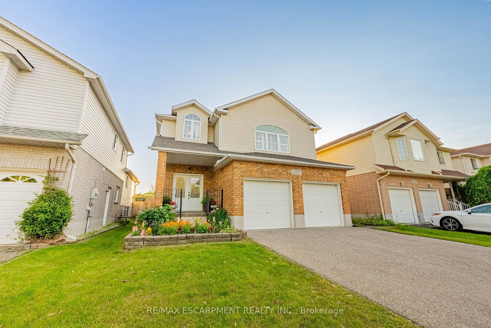 228-holbeach-crescent-waterloo-ontario-x13006692