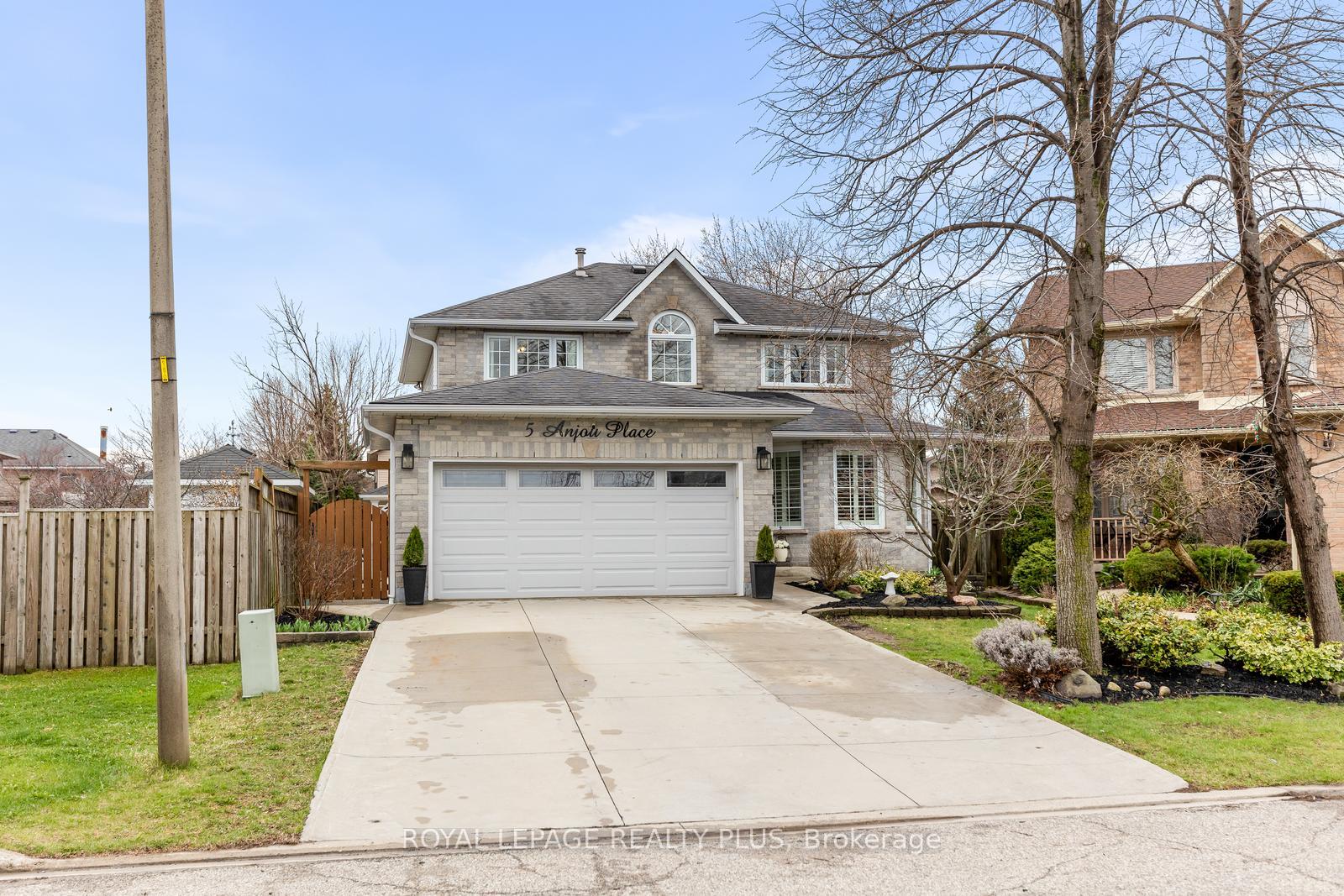 5-anjou-place-hamilton-ontario-x13007046