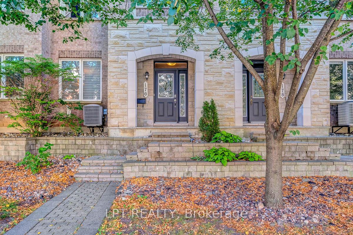lanark-avenue-ottawa-ontario-x13007450
