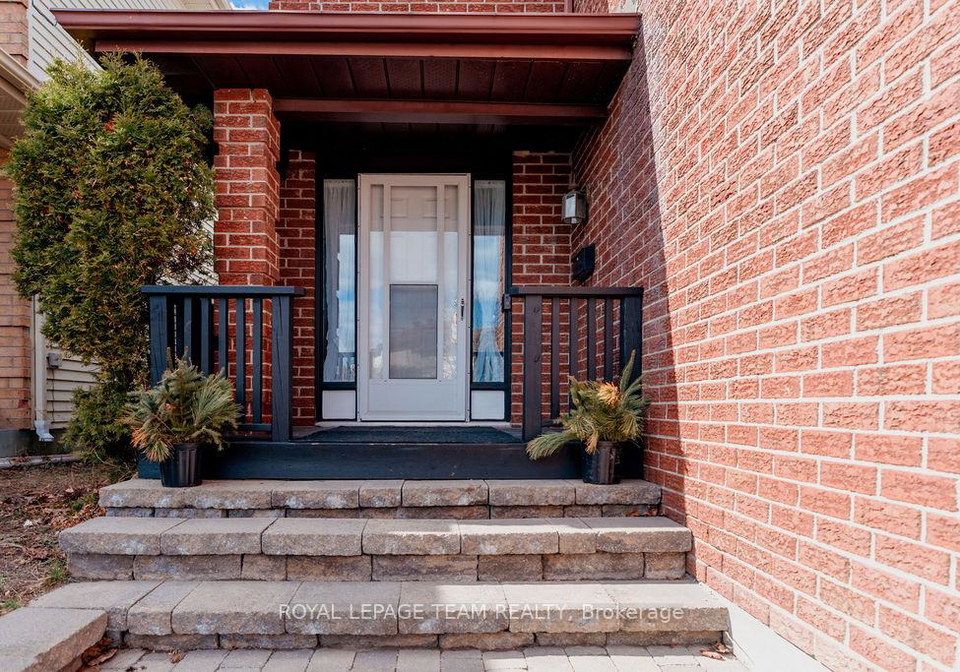16-pickwick-drive-ottawa-ontario-x13007646
