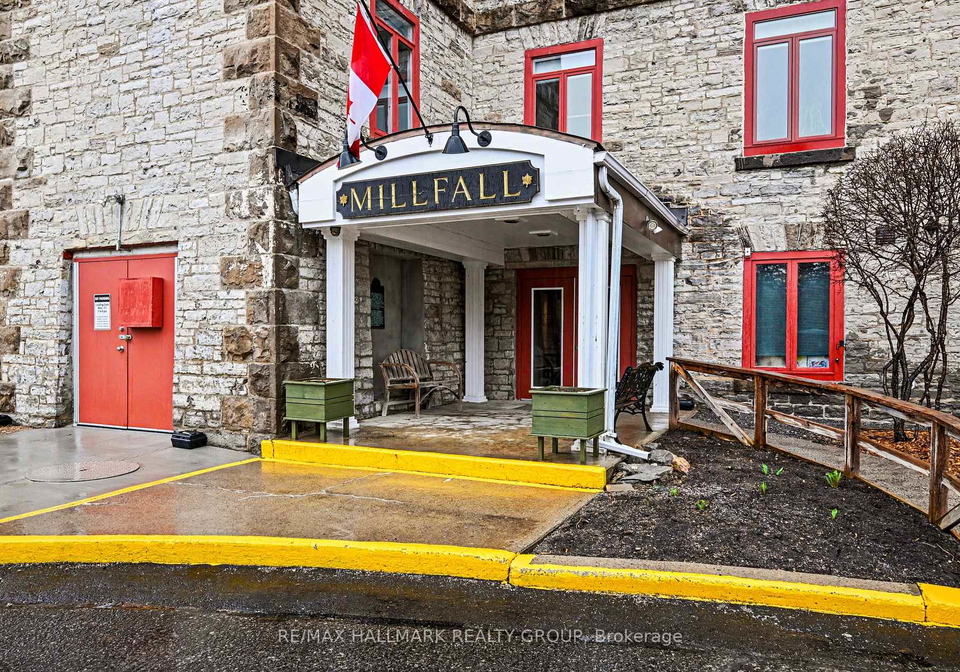 1-rosamond-street-e-mississippi-mills-ontario-x13007730