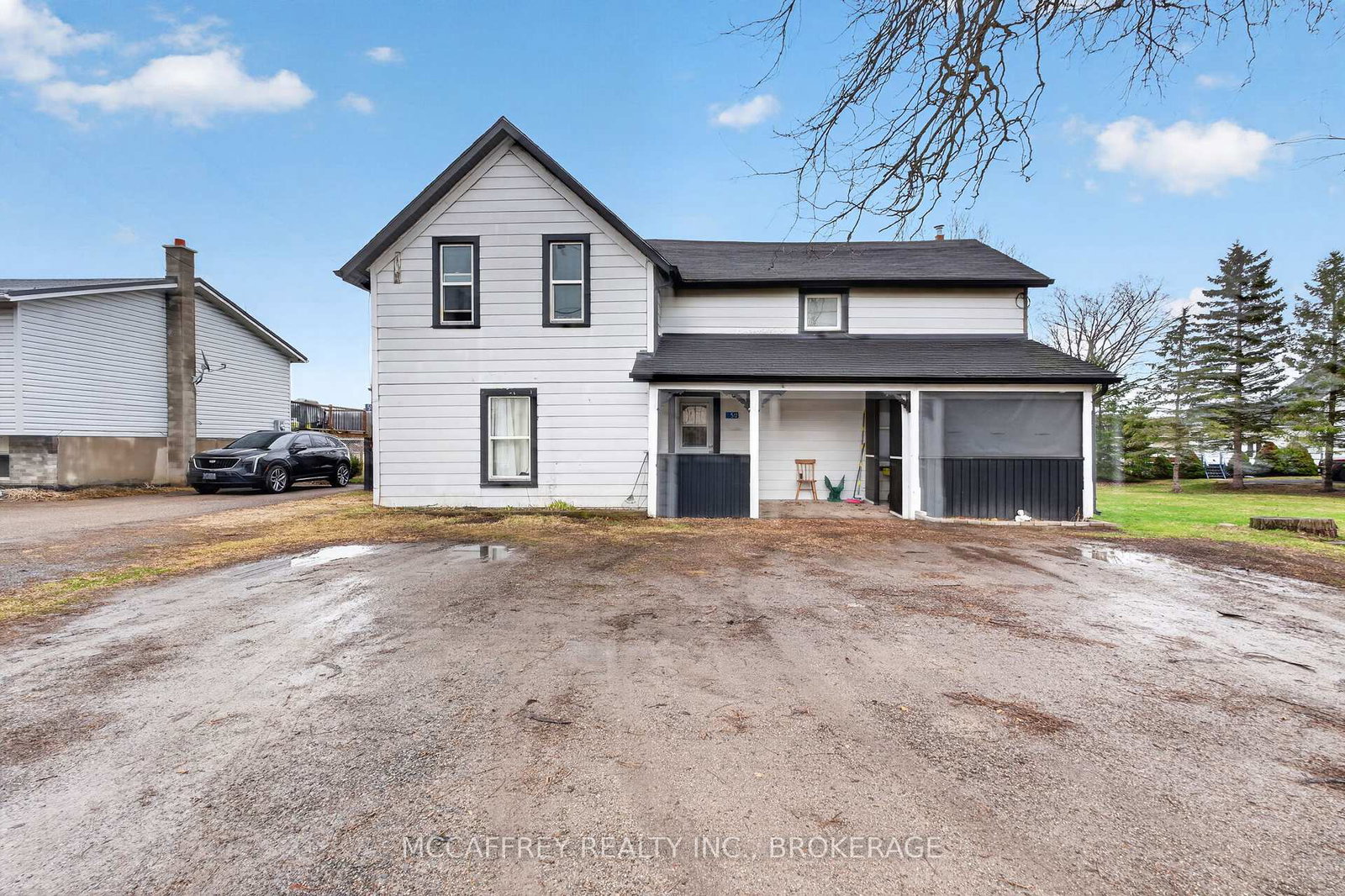 5-railway-street-lansdowne-village-ontario-x13007752