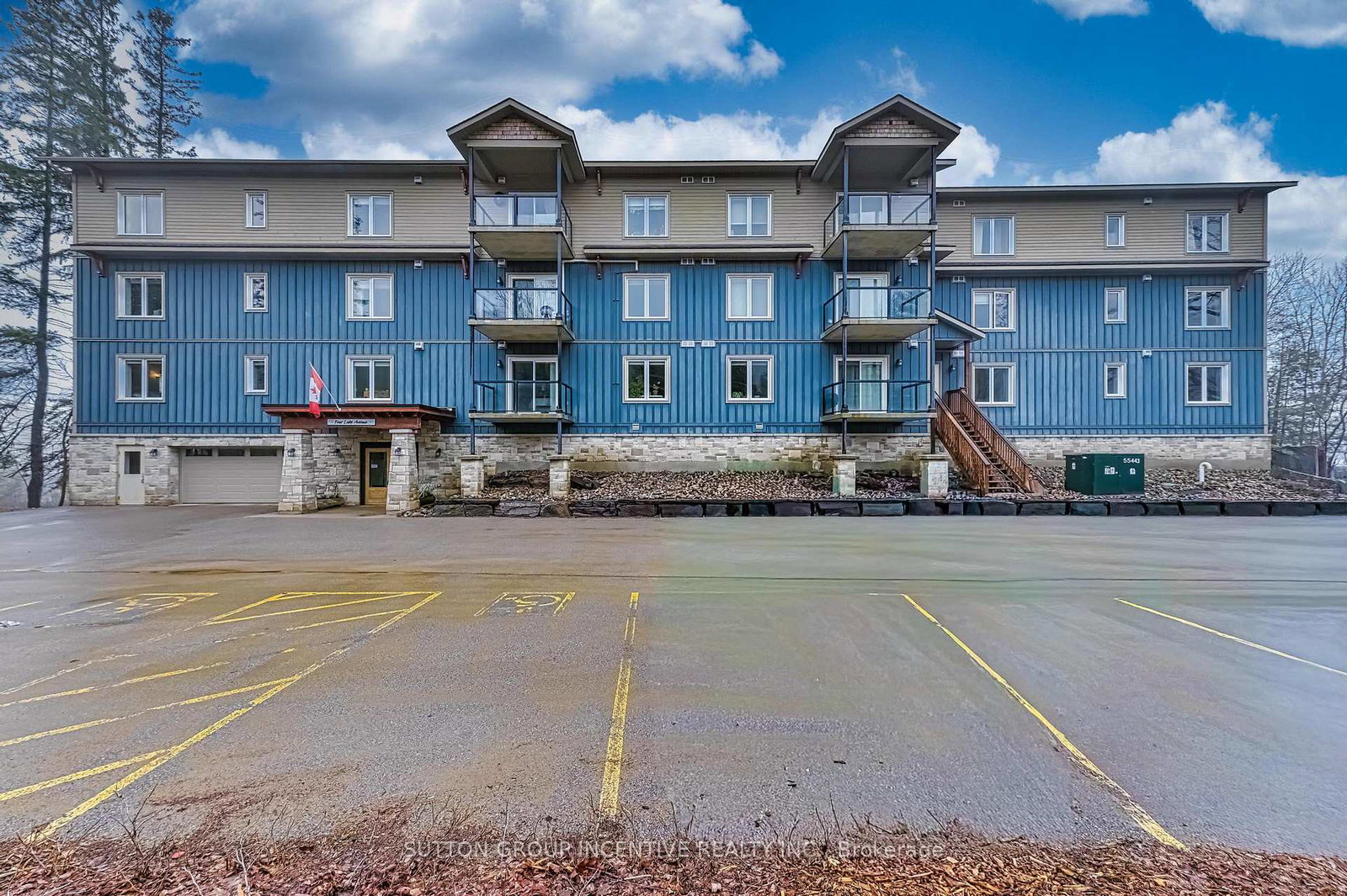 4-lake-avenue-dysart-et-al-ontario-x13008172