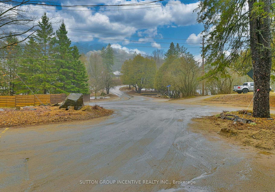 4-lake-avenue-dysart-et-al-ontario-x13008172