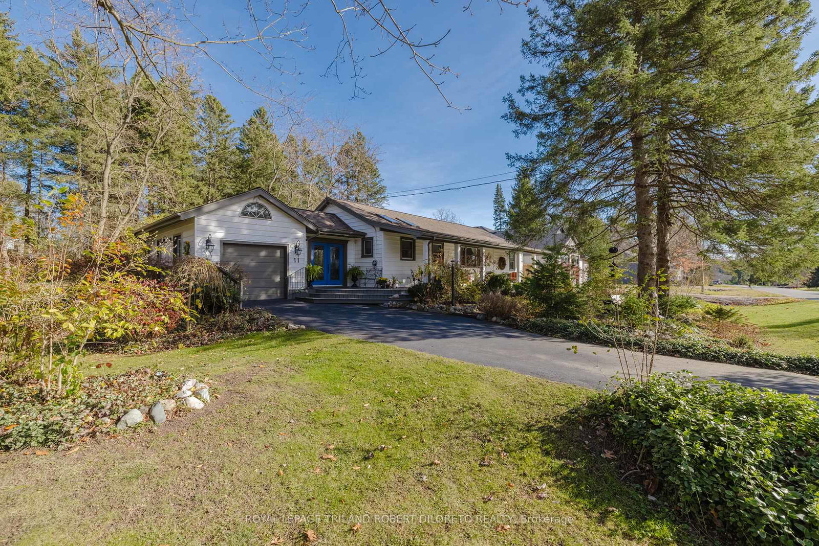 11-elmhurst-street-middlesex-centre-ontario-x13008500