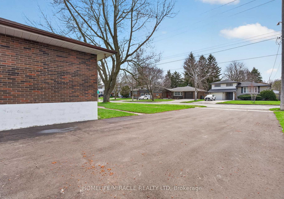 53-nicklin-crescent-guelph-ontario-x13008510