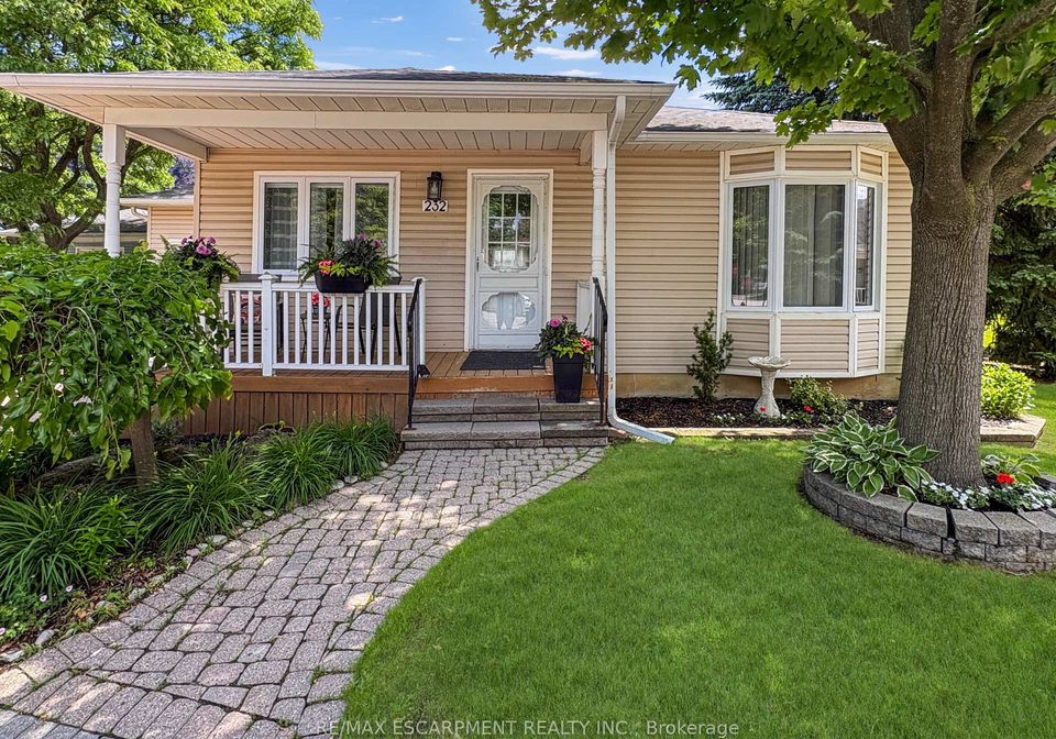 232-silverbirch-boulevard-hamilton-ontario-x13008720