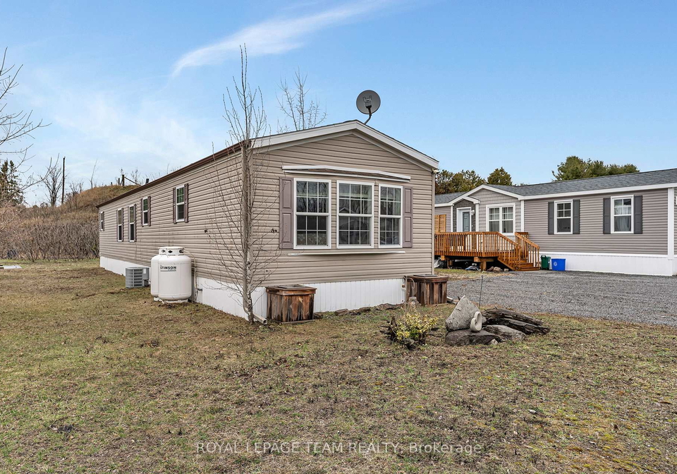 6707-chris-tierney-private-ottawa-ontario-x13008796