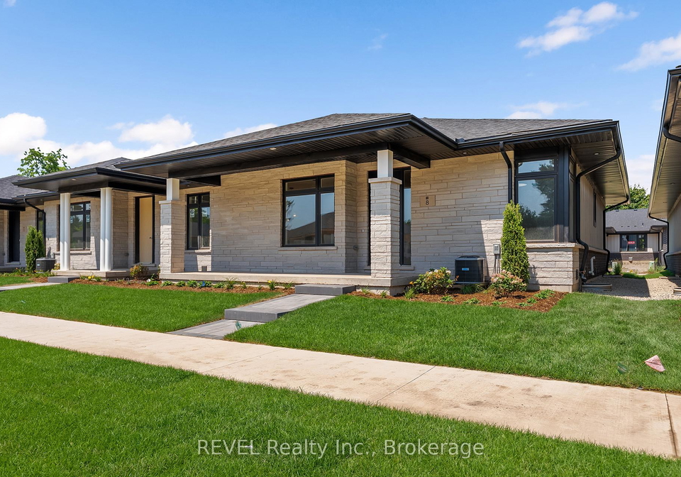 8-accursi-crescent-pelham-ontario-x13009110