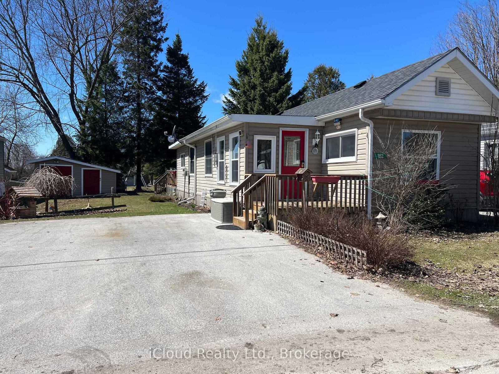 122-sussex-square-georgian-bluffs-ontario-x13009468