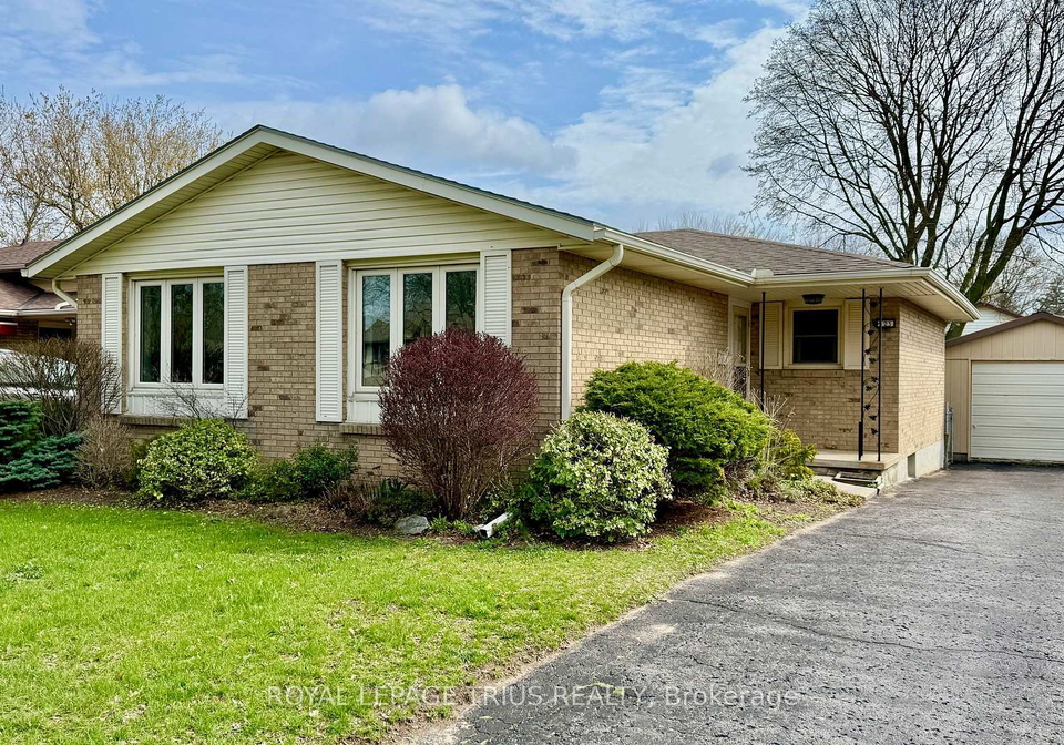 123-oak-street-norfolk-ontario-x13009584