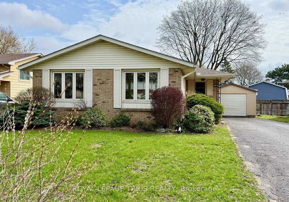 123-oak-street-norfolk-ontario-x13009584