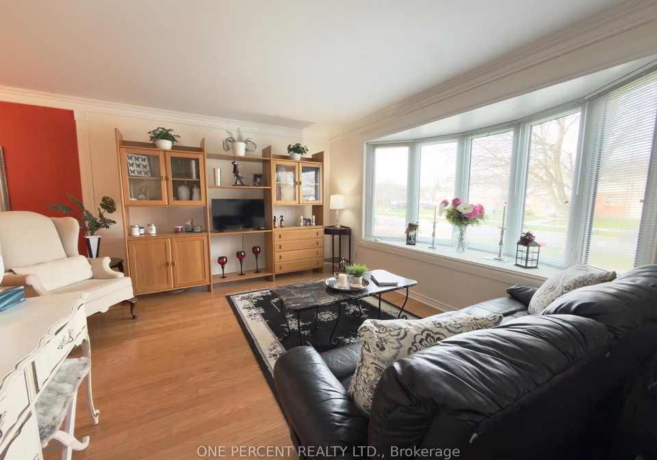 64-dorchester-boulevard-st-catharines-ontario-x13009622