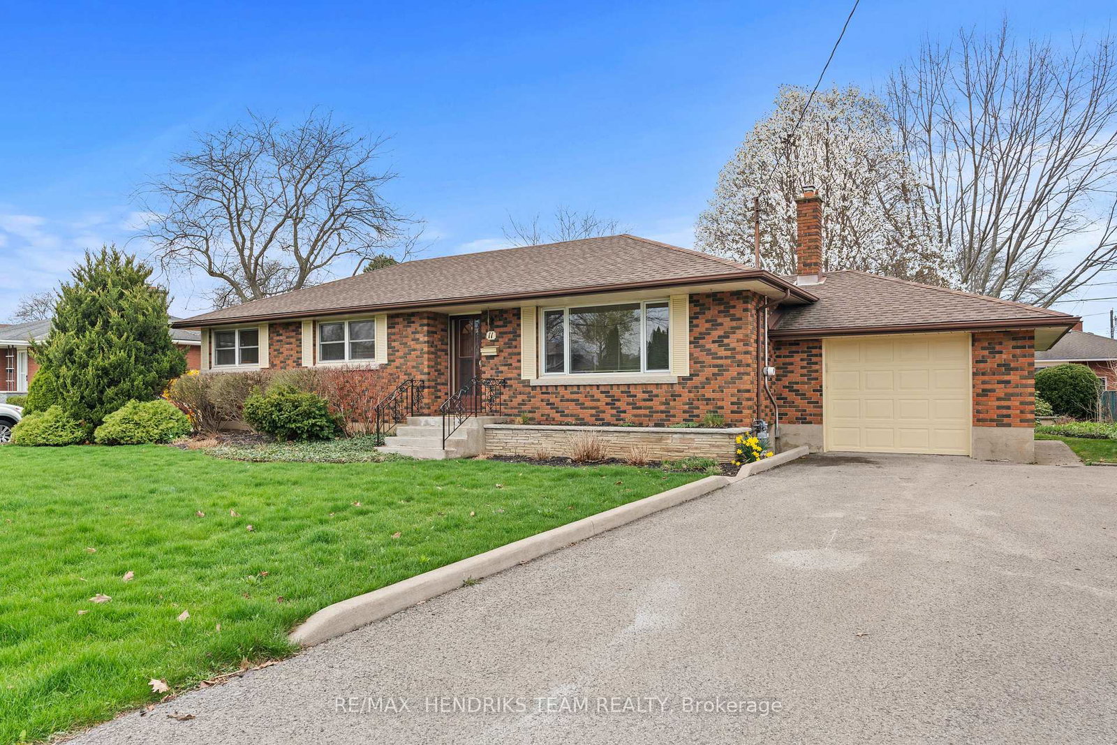 11-kamla-drive-st-catharines-ontario-x13009988