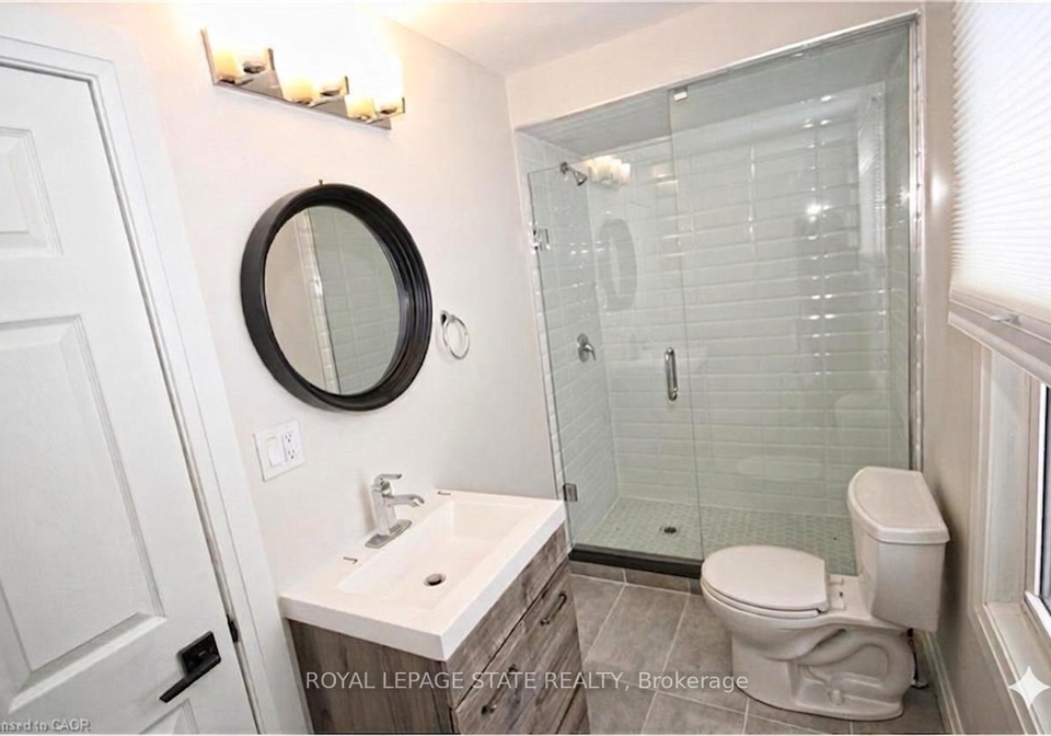 1356-upper-wellington-street-hamilton-ontario-x13009990