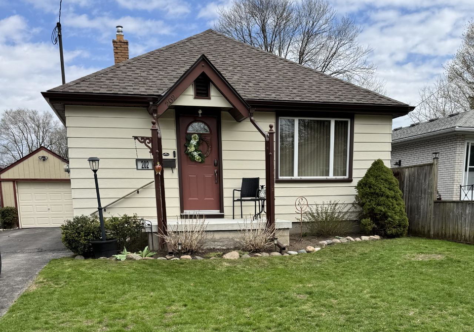 202-harley-street-london-east-ontario-x13010004