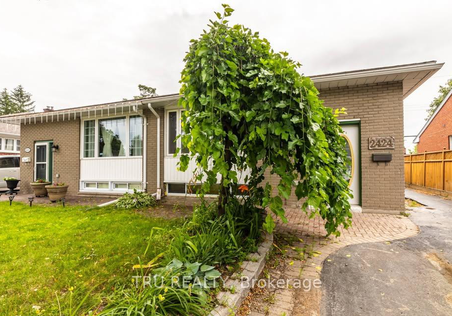2424-iris-street-ottawa-ontario-x13010118