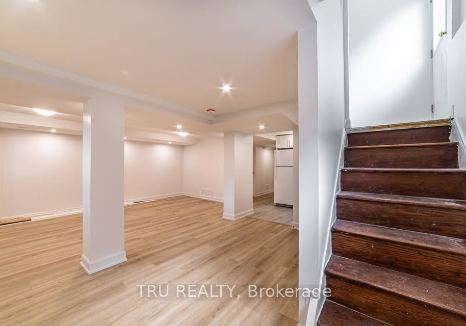 2424-iris-street-ottawa-ontario-x13010118