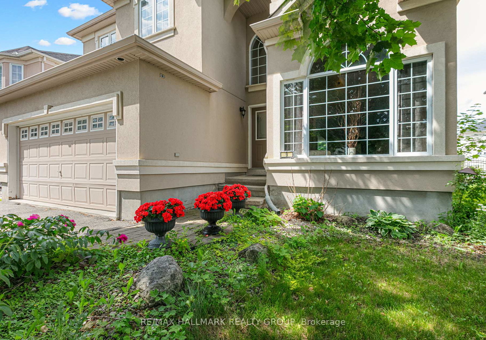 9-blackshire-circle-ottawa-ontario-x13010446