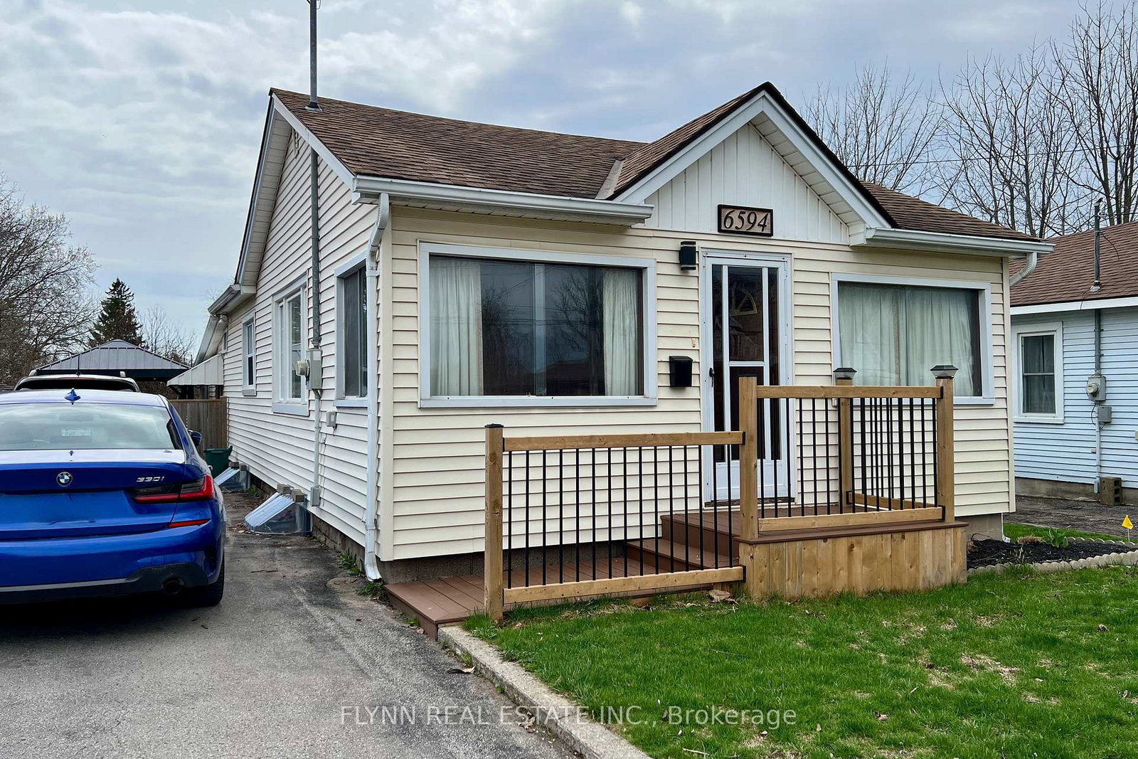6594-barker-street-niagara-falls-ontario-x13010656