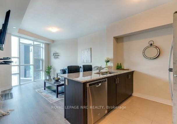 10-concord-place-grimsby-ontario-x13010706