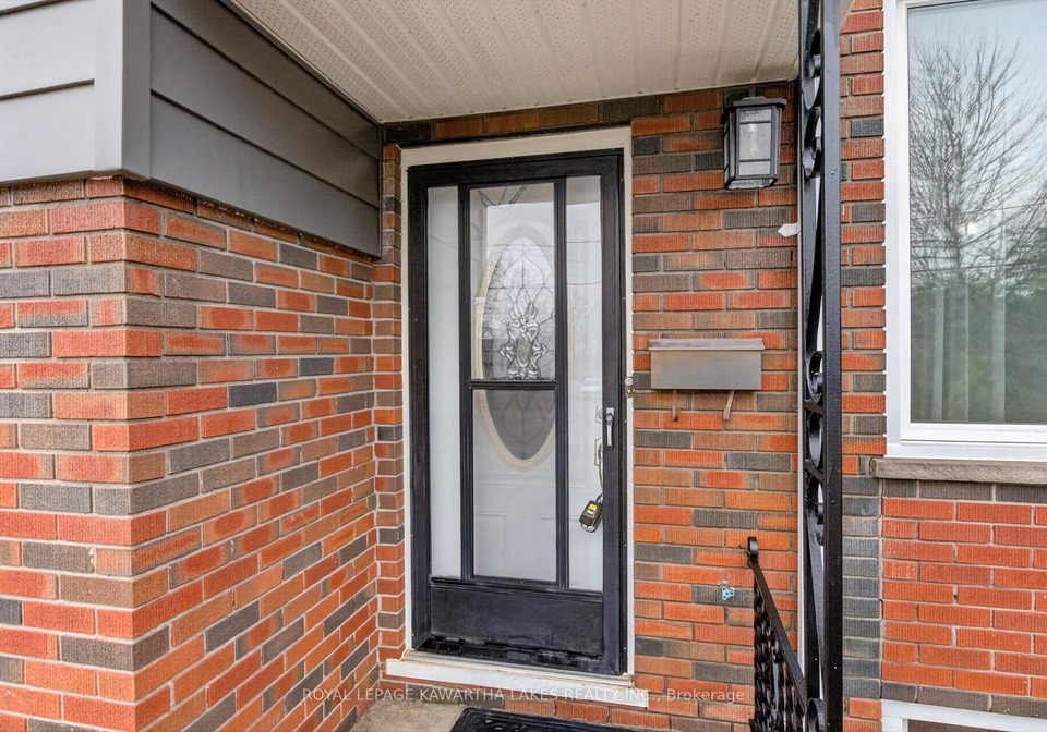 133-elgin-street-kawartha-lakes-ontario-x13010726