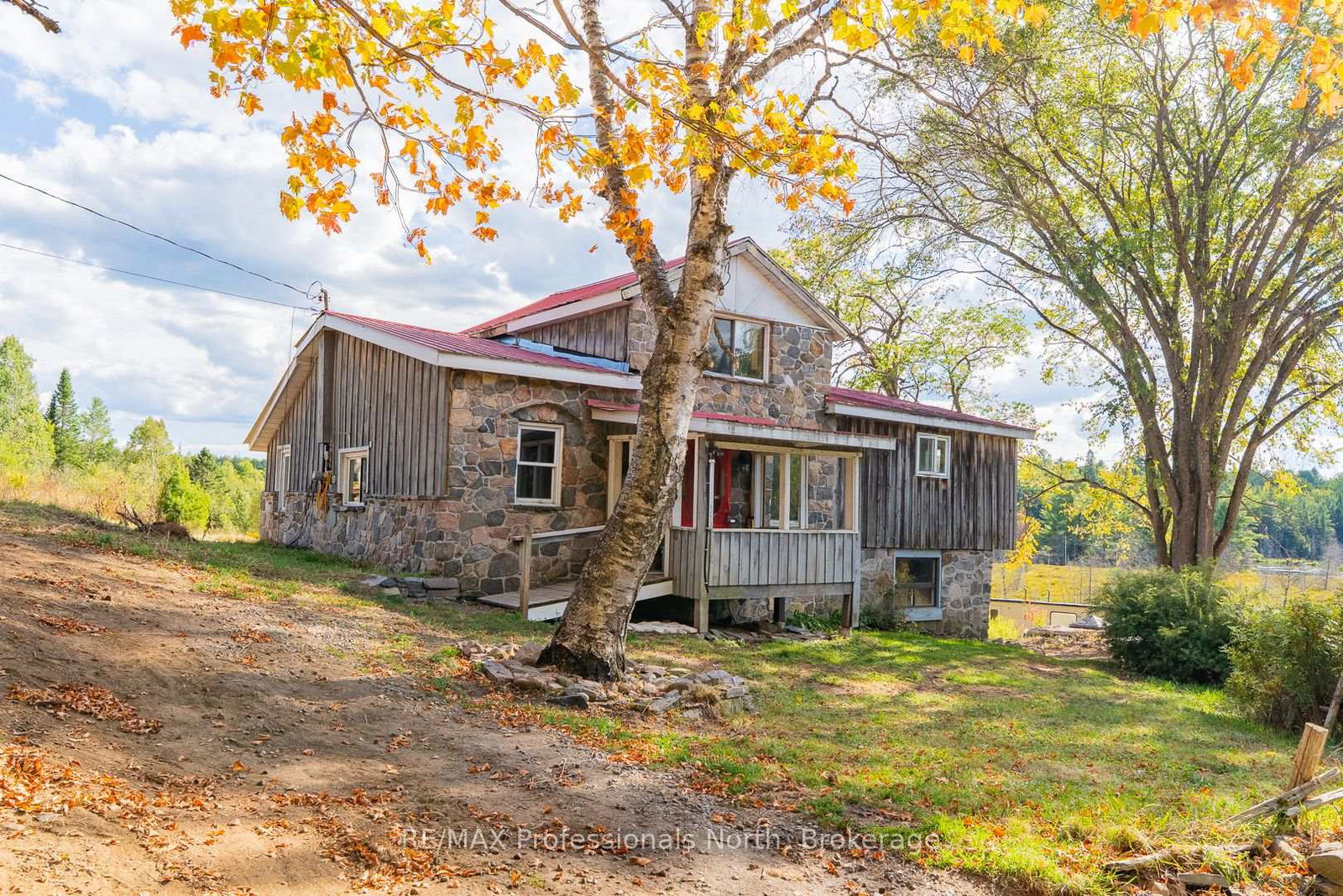 1127-fallowfield-road-dysart-et-al-ontario-x13010842
