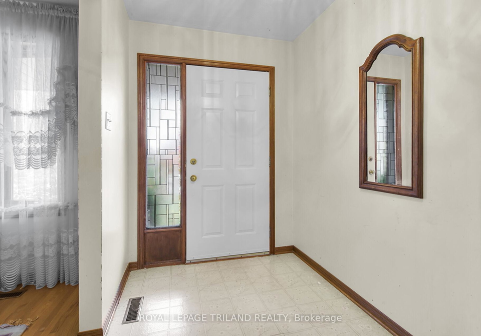 42-applegreen-grove-london-south-ontario-x13010852
