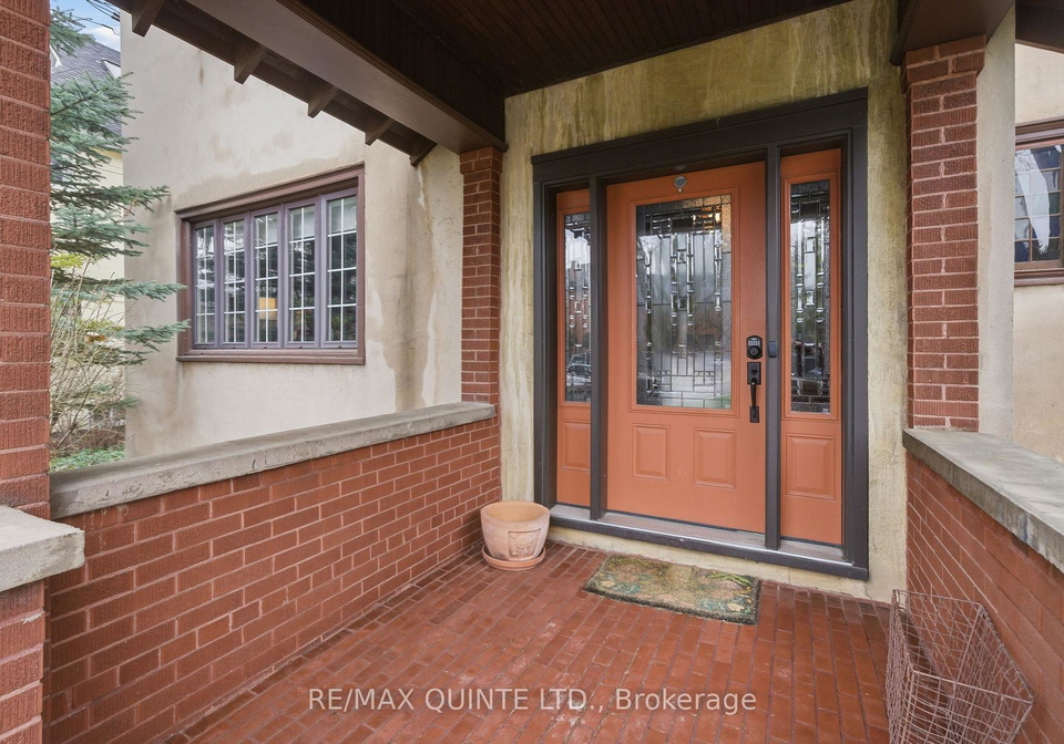 42-queen-street-belleville-ontario-x13010880