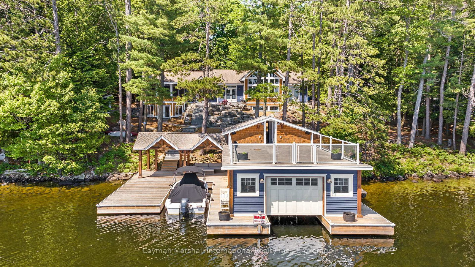 50-bigwin-island-lake-of-bays-ontario-x13010998