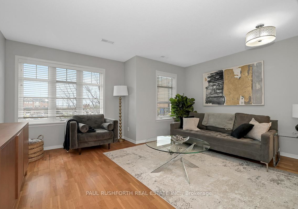 225-keltie-private-ottawa-ontario-x13011084