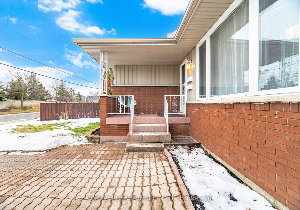 85-kenora-avenue-hamilton-ontario-x13011100