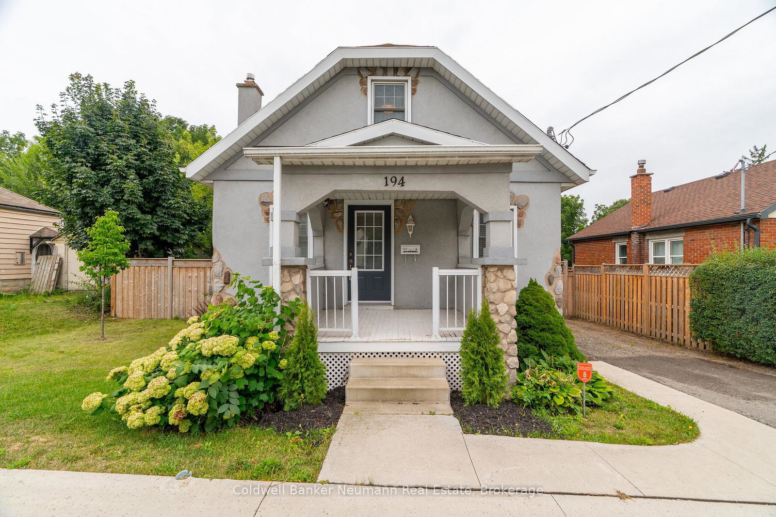 194-dundas-street-n-cambridge-ontario-x13011116