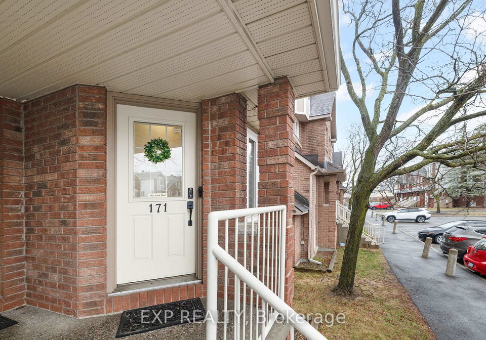 171-briston-private-ottawa-ontario-x13011150