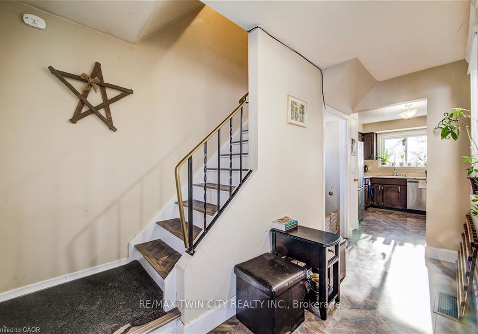 71-shadeland-crescent-kitchener-ontario-x13011350