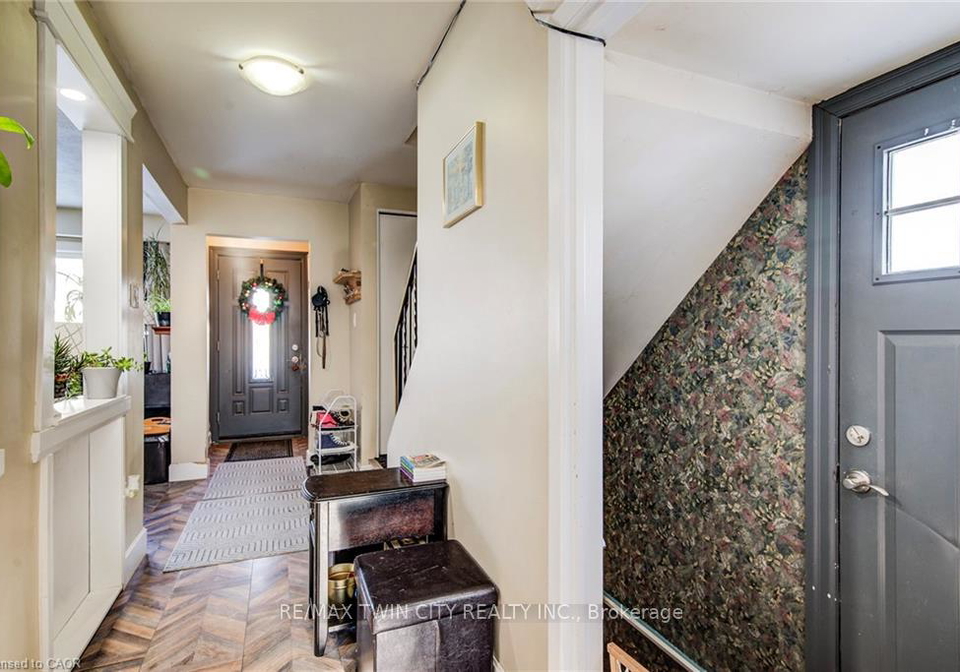 71-shadeland-crescent-kitchener-ontario-x13011350