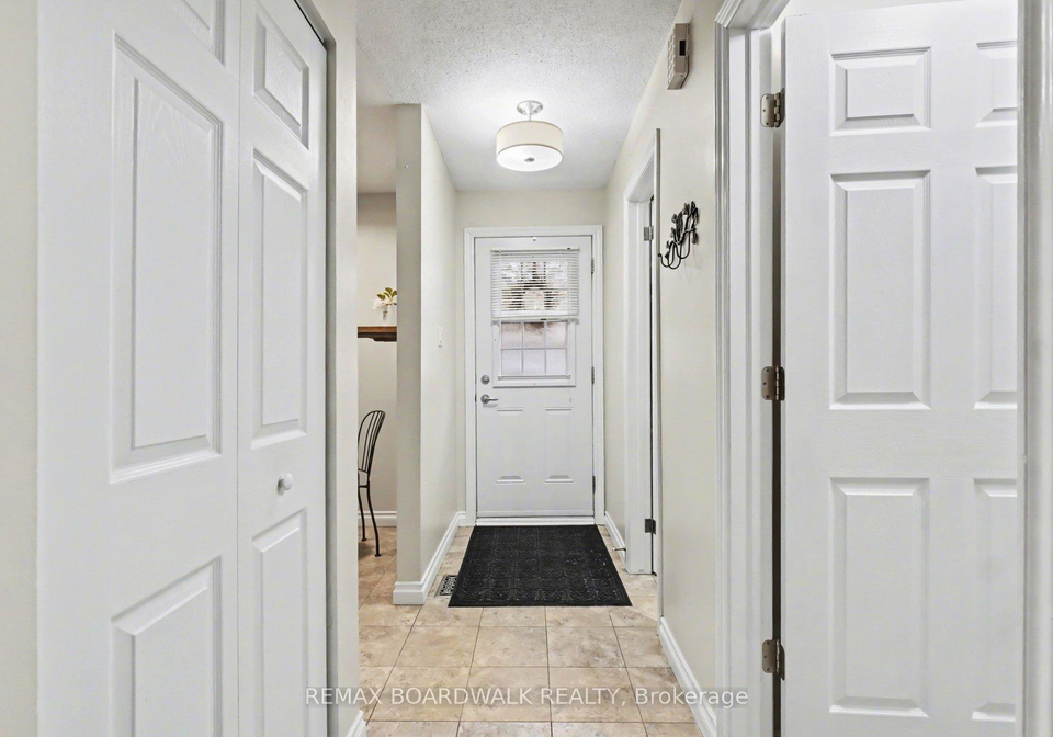 197-teal-crescent-ottawa-ontario-x13011440
