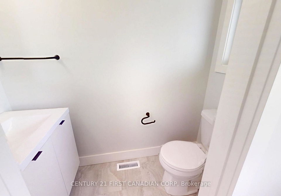 1221-tulloch-avenue-london-south-ontario-x13011450