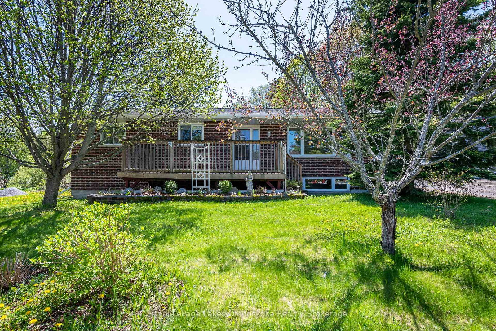 234-yonge-street-burks-falls-ontario-x13011544