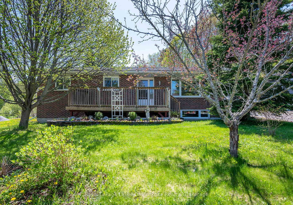 234-yonge-street-burks-falls-ontario-x13011544