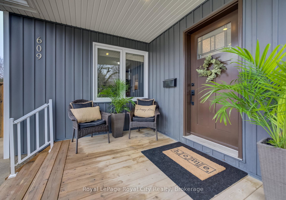 609-woodside-street-centre-wellington-ontario-x13011736