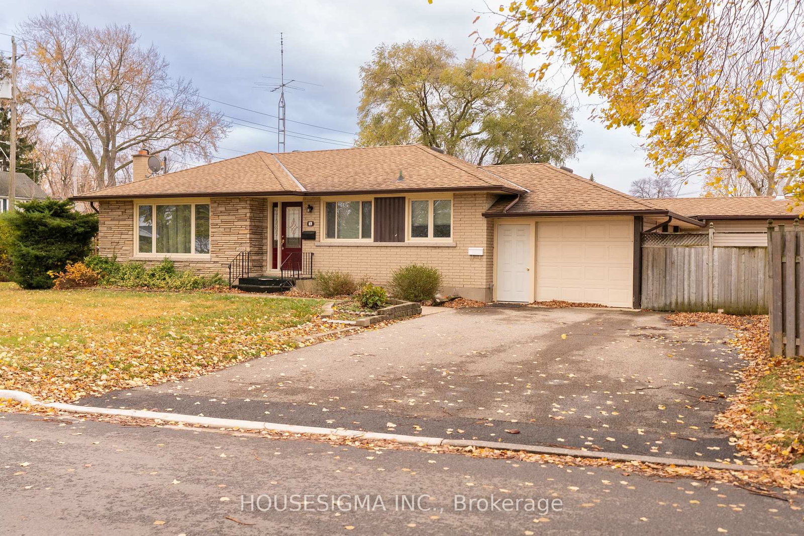 1-cherrylane-drive-n-st-catharines-ontario-x13011856