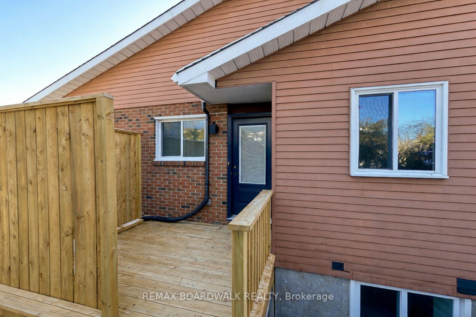 300-dalehurst-drive-ottawa-ontario-x13011934