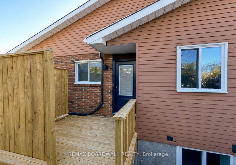 300-dalehurst-drive-ottawa-ontario-x13011934