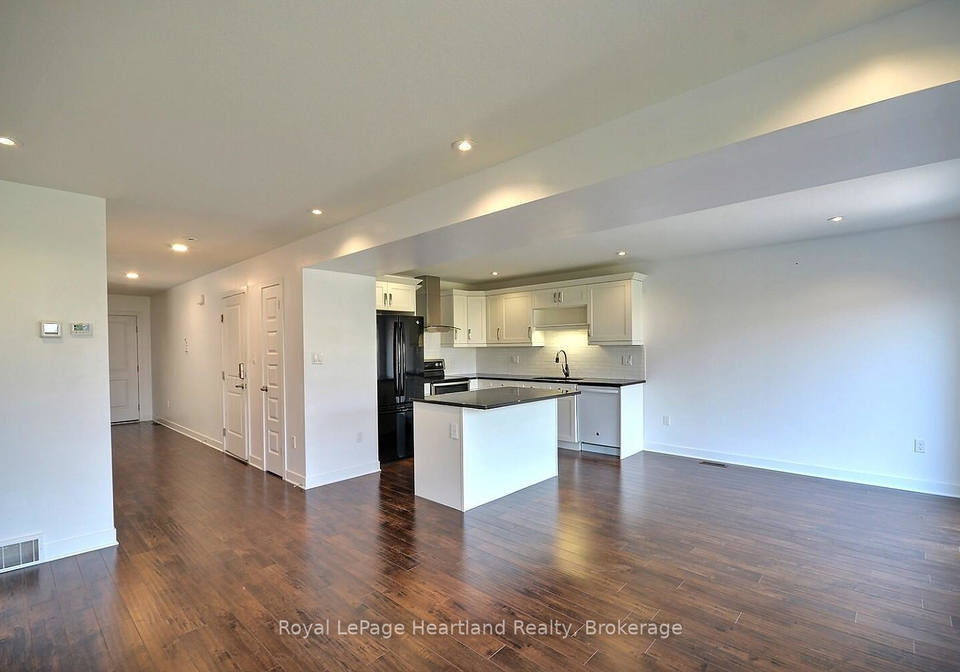 371-beech-street-lucan-biddulph-ontario-x13012092
