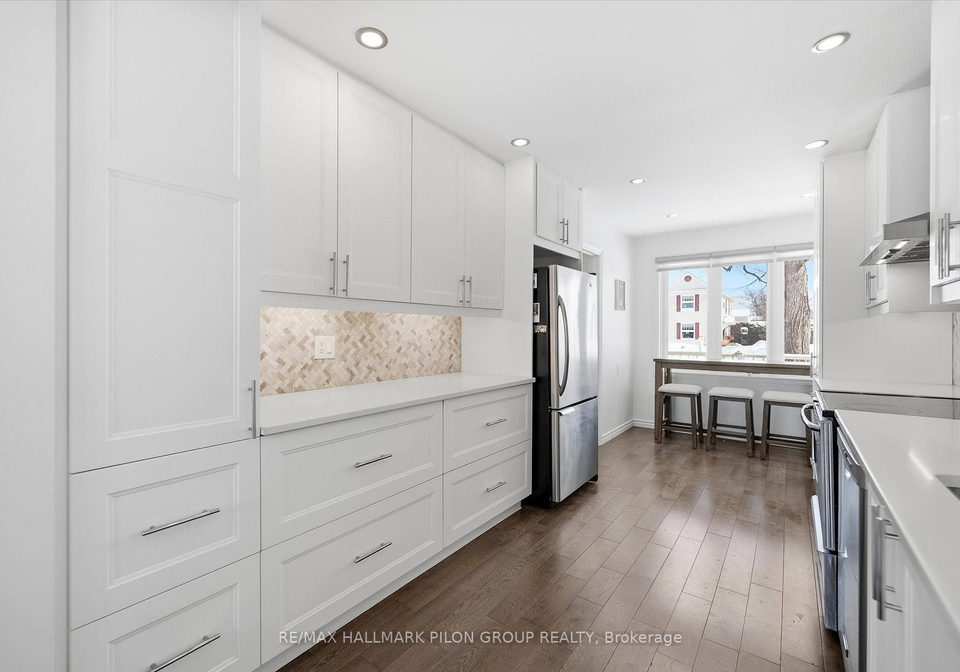 284-mceachern-crescent-ottawa-ontario-x13012096