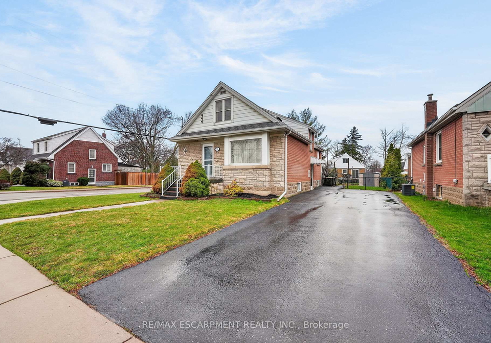 56-west-1st-street-hamilton-ontario-x13012182